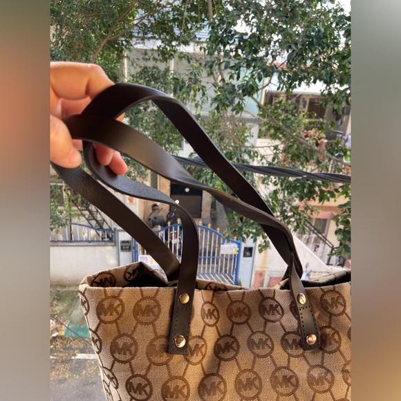 MK Bag - Picture 5 of 7